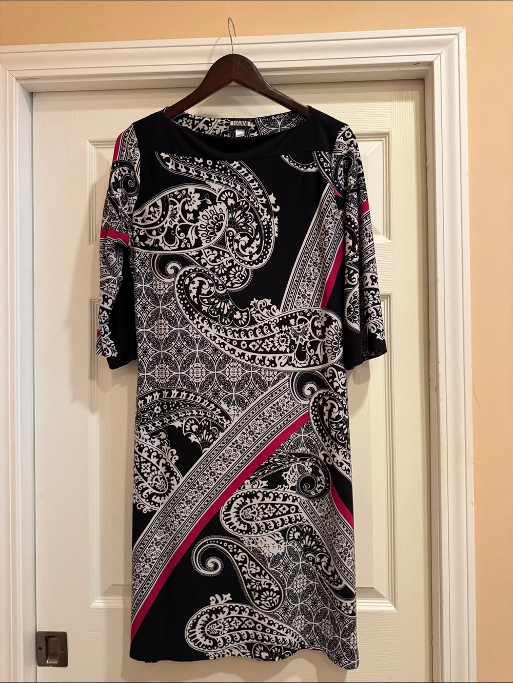 Lightweight and Flattering Black and White Paisley Sheath Dress with Pink Trim